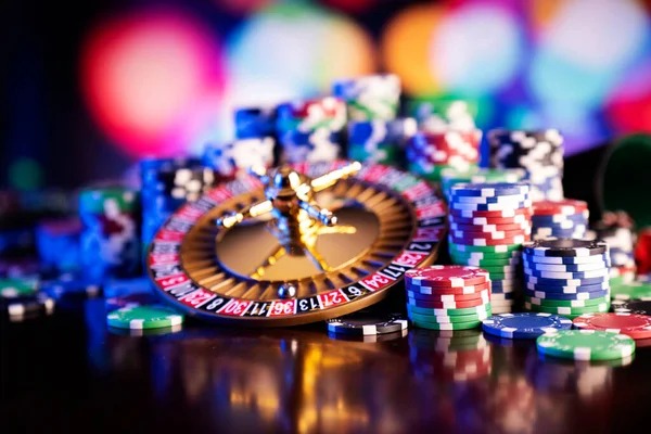 jutawanbet alternatif platform interface showing slot games, live tables, and sportsbook markets