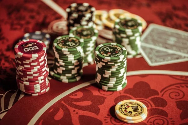 Bonus rounds with enhanced multipliers Bonus round activation with multipliers
